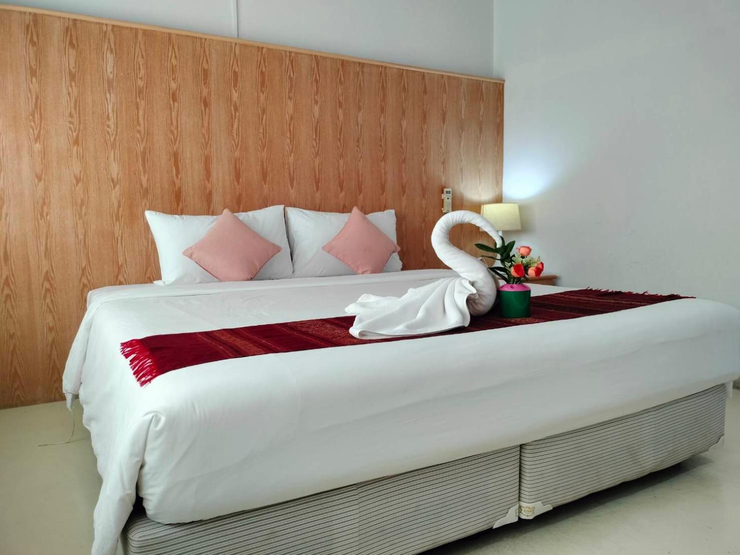 S2S Queen Trang Hotel Exterior photo